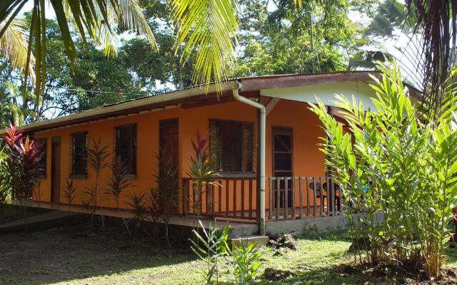 Cabinas Caribe Luna