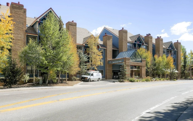 River Mountain Lodge #E1