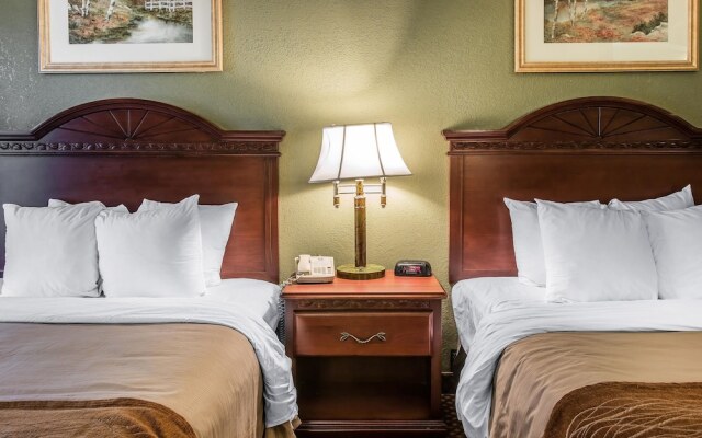 COMFORT INN &amp; SUITES ANN ARBOR