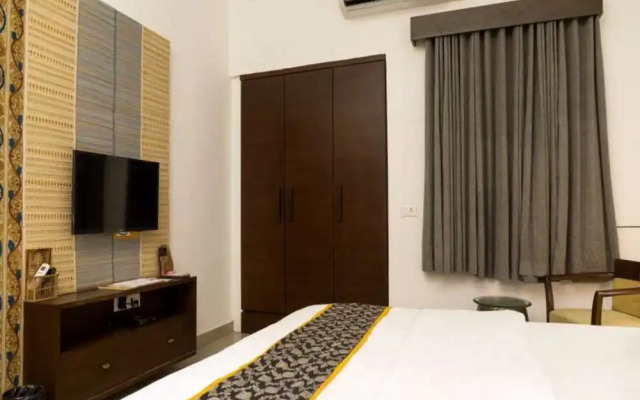 The Ten Suites