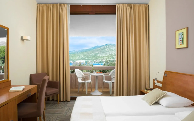 Valamar Tirena Hotel