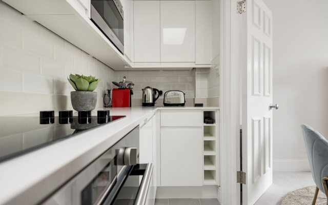 The Knightsbridge Suite Next to Sloane Square