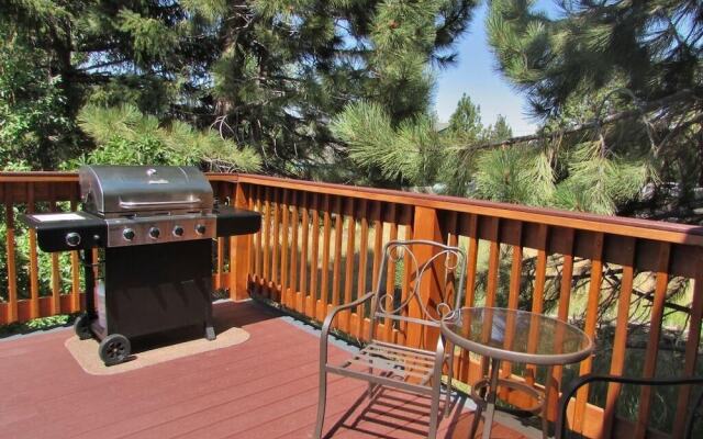 022 - Johan's Village Haus