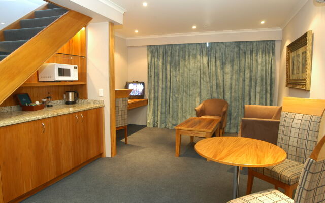 Plymouth International