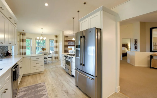 Holland Home: Walk to the Beach!