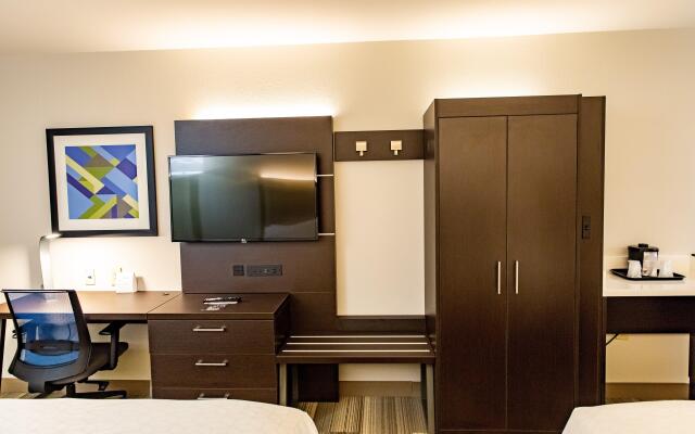 Holiday Inn Express Columbus-Dublin, an IHG Hotel