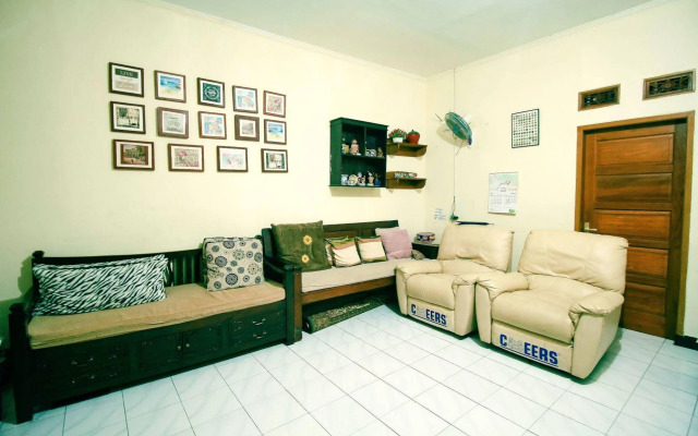 Zen Rooms Rshs Syariah