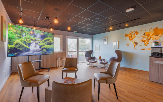 Hôtel Kyriad Lyon Est