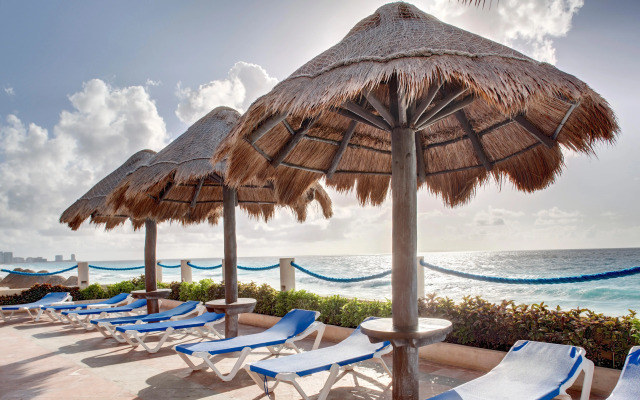 Occidental Tucancun All Inclusive