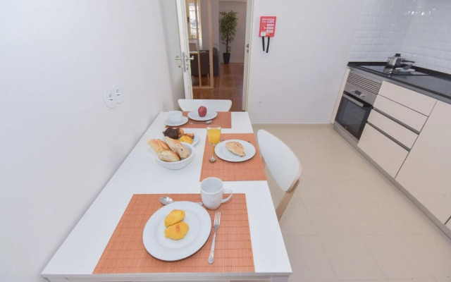 Peixinho Avenue Apartment