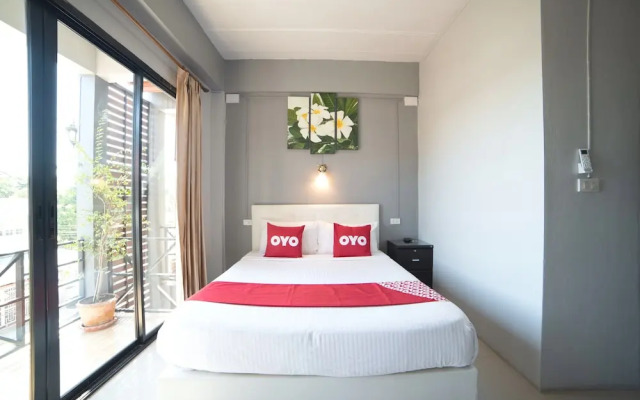 OYO 465 Krung Kao Traveller Lodge (Vaccinated Staff)