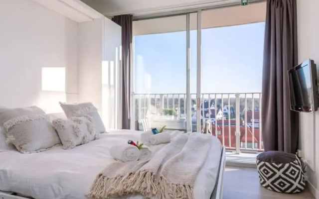 Modern Studio Near the sea and Beach