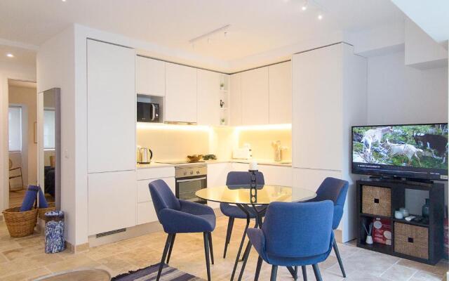 Santos Stylish Cozy Apt – AC_Green Terrace