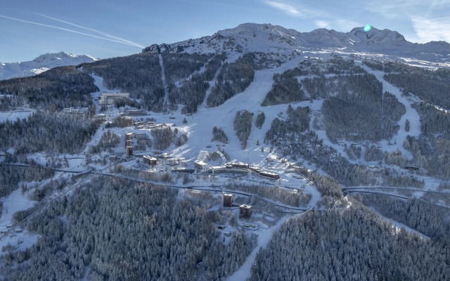 Yourtes Camping Le Reclus