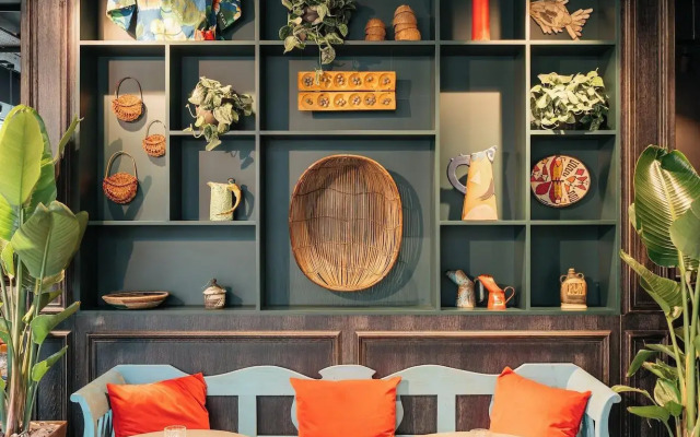 Ruby Zoe Hotel London