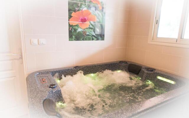 La Residence Des Cafeiers - Le Tampon (Adults Only)