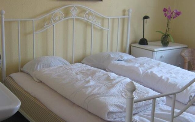 Strada Bed & Breakfast