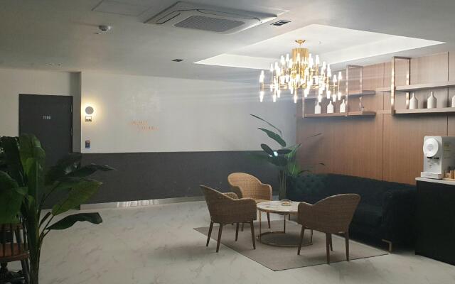 Hotel OU