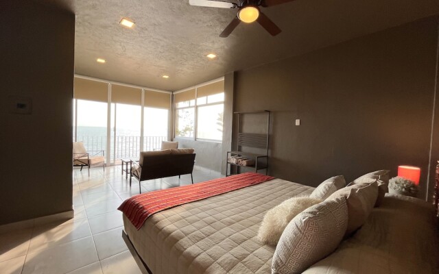 Marthas Suites & Hotel