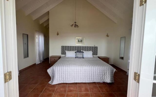 Stunning 4-bed Villa in Gros Islet, St Lucia