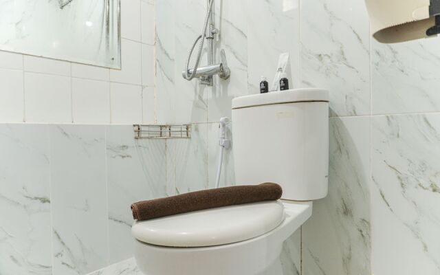 Strategic And Comfort 1Br At Bassura City Apartment