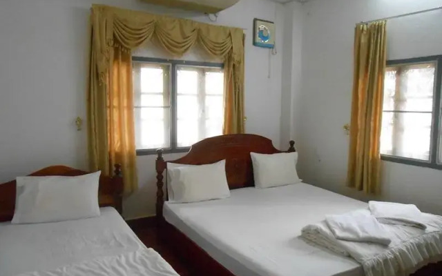 Dok Khoune 2 Guesthouse
