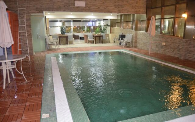 Lina Park Hotel Suites 1