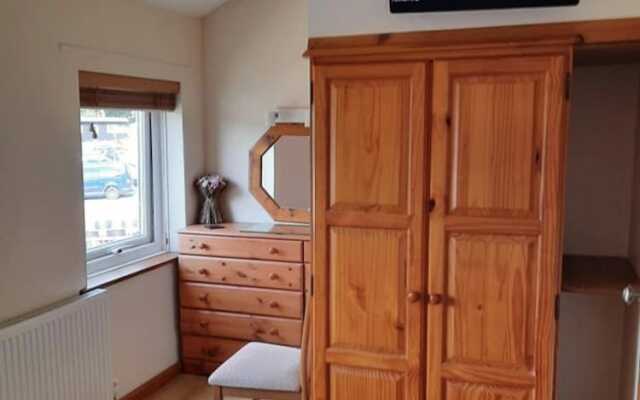 Charming Two Bed Cottage Glan Gwna Holiday Park