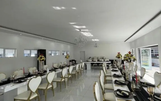 Zinzanathi Guesthouse