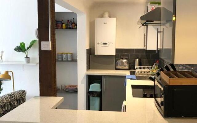 Recently Refurbished Old Town Apartment