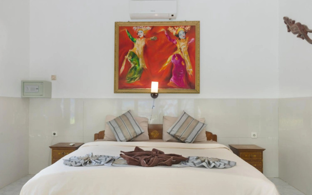 Warna Beach Hotel – Guest Rooms – Gili Trawangan