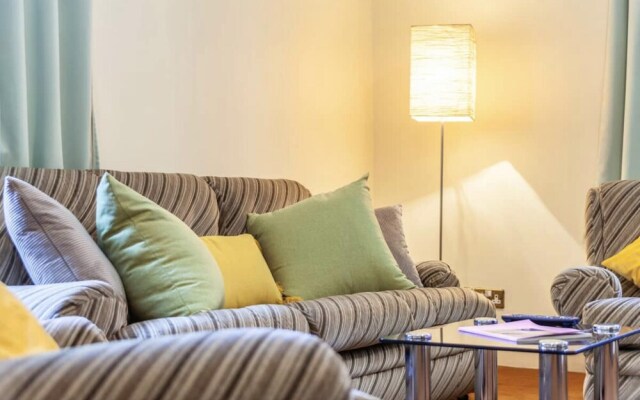 Remarkable 3-bed Apartment in London