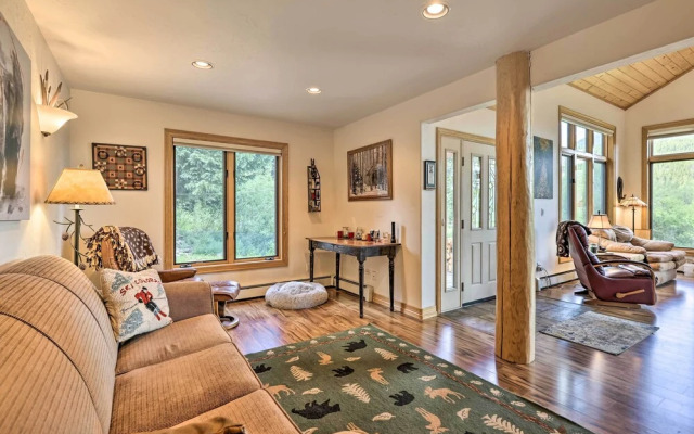 Alpine Escape w/ Mtn Views in Blue River!