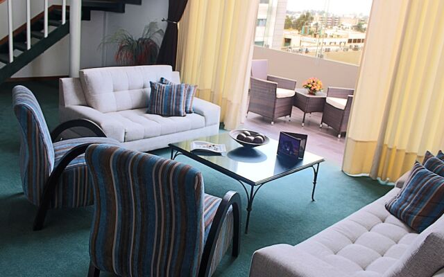 El Polo Apart Hotel  Suites