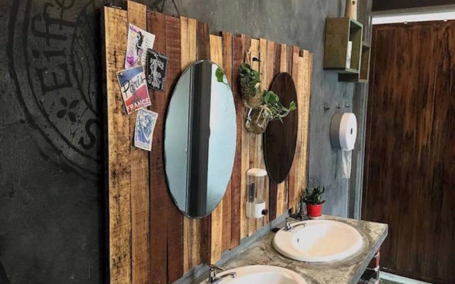 Eiffe19 Boutique Guesthouse
