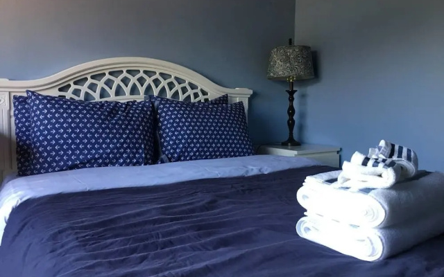 Warm and Sweet Room in West Vancouver