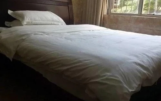 Shangbao Express Hotel