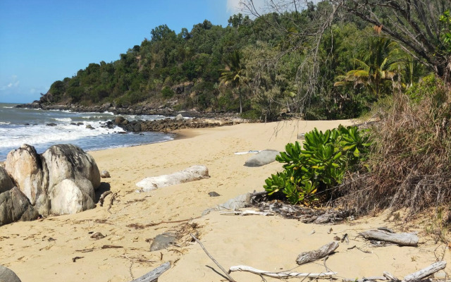 Turtle Cove Beach Resort - Adults Only