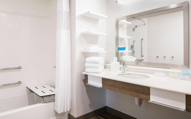 Hampton Inn & Suites Mason City