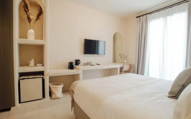 Thymises Boutique Hotel
