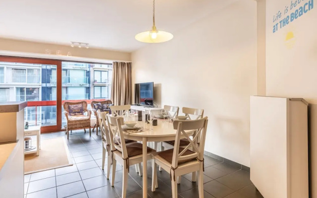 Nice Apartment Close to the sea and Center
