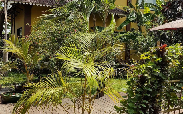 Thanakha Inle Hotel