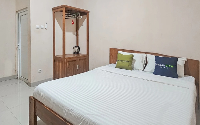 Urbanview Syariah Pendopo Tumaritis Cianjur – Guest Rooms – Cianjur