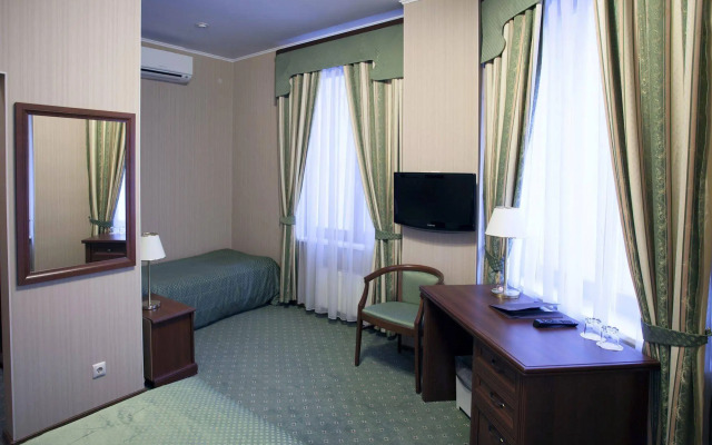 Отель «9 Сов»