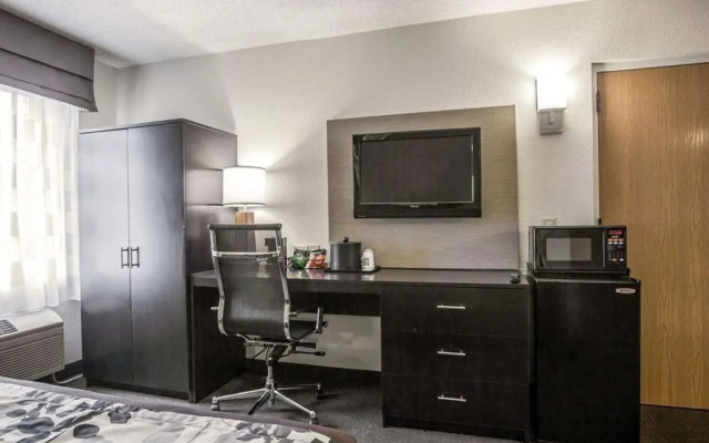 Sleep Inn & Suites Columbus - State University Area