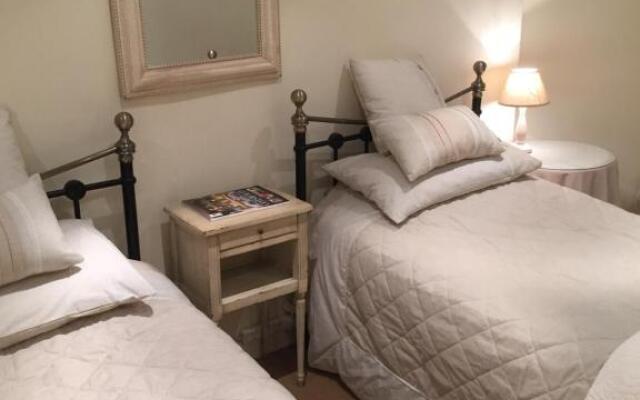 Super Spacious Regency Flat with Parking