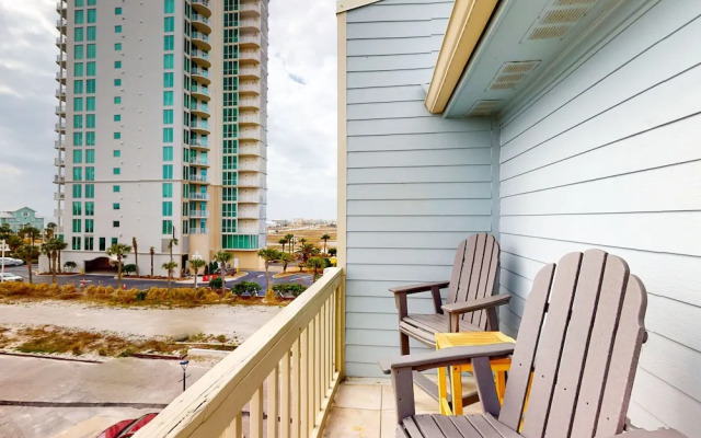 Summer House West Condos