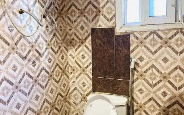 Room in Guest Room - Beautiful Luxury Room Aci 2000 Hamdallaye