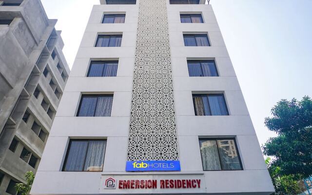 Fabhotel Emersion Residency