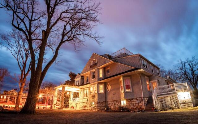Friendly City Inn Bed & Breakfast